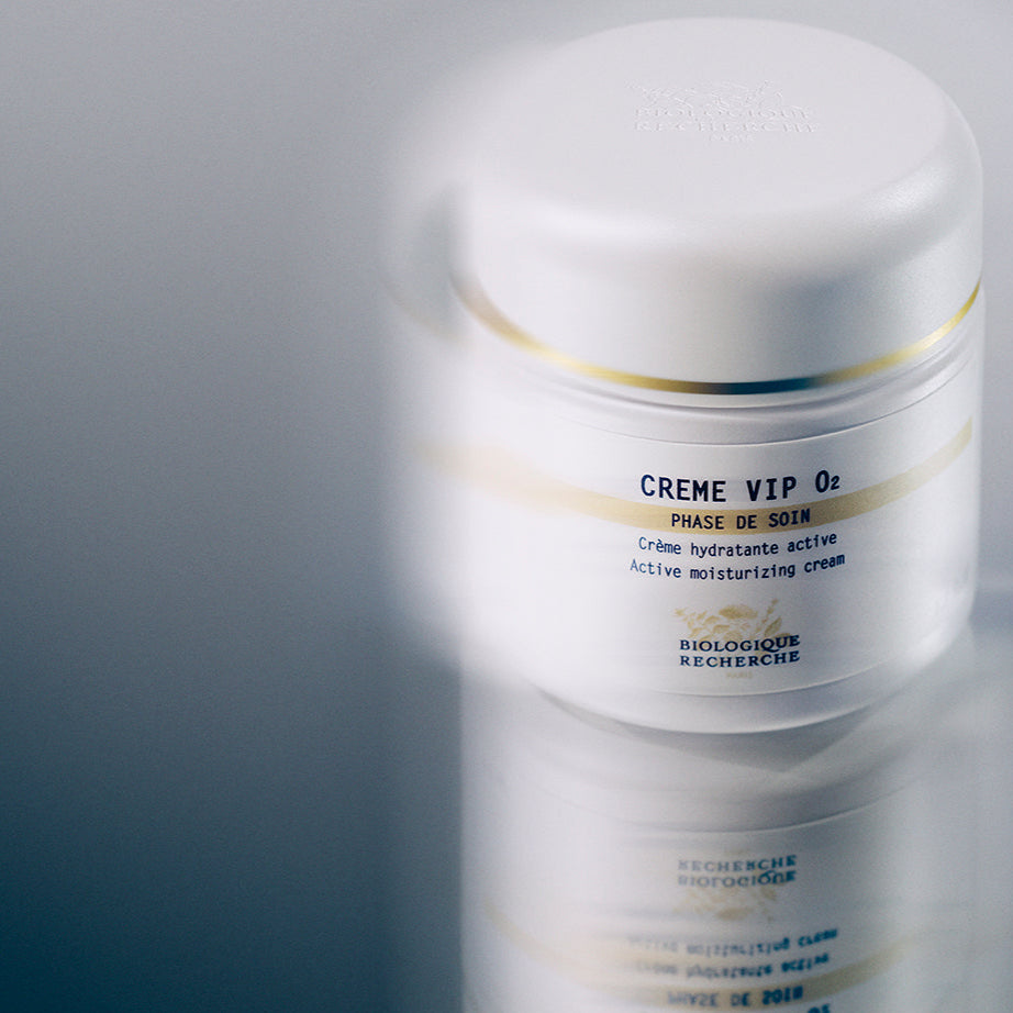 Creme_Packshot_blury_1.1_1080x1080_c411a5b8-bd0d-46ed-a696-837d082ce24c.jpg